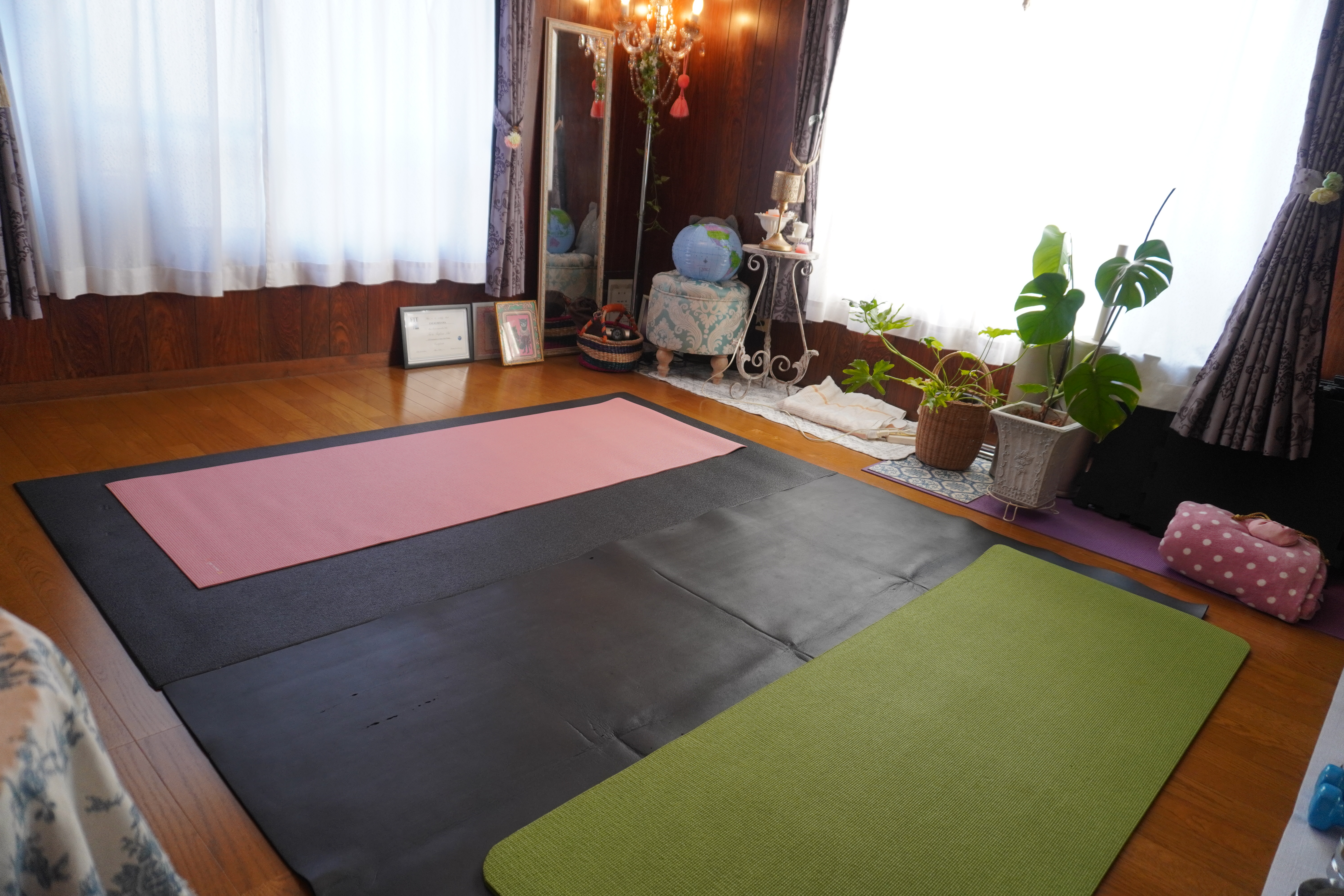 レッスンスケジュール | 高槻のヨガサロン Yoga salon Rire